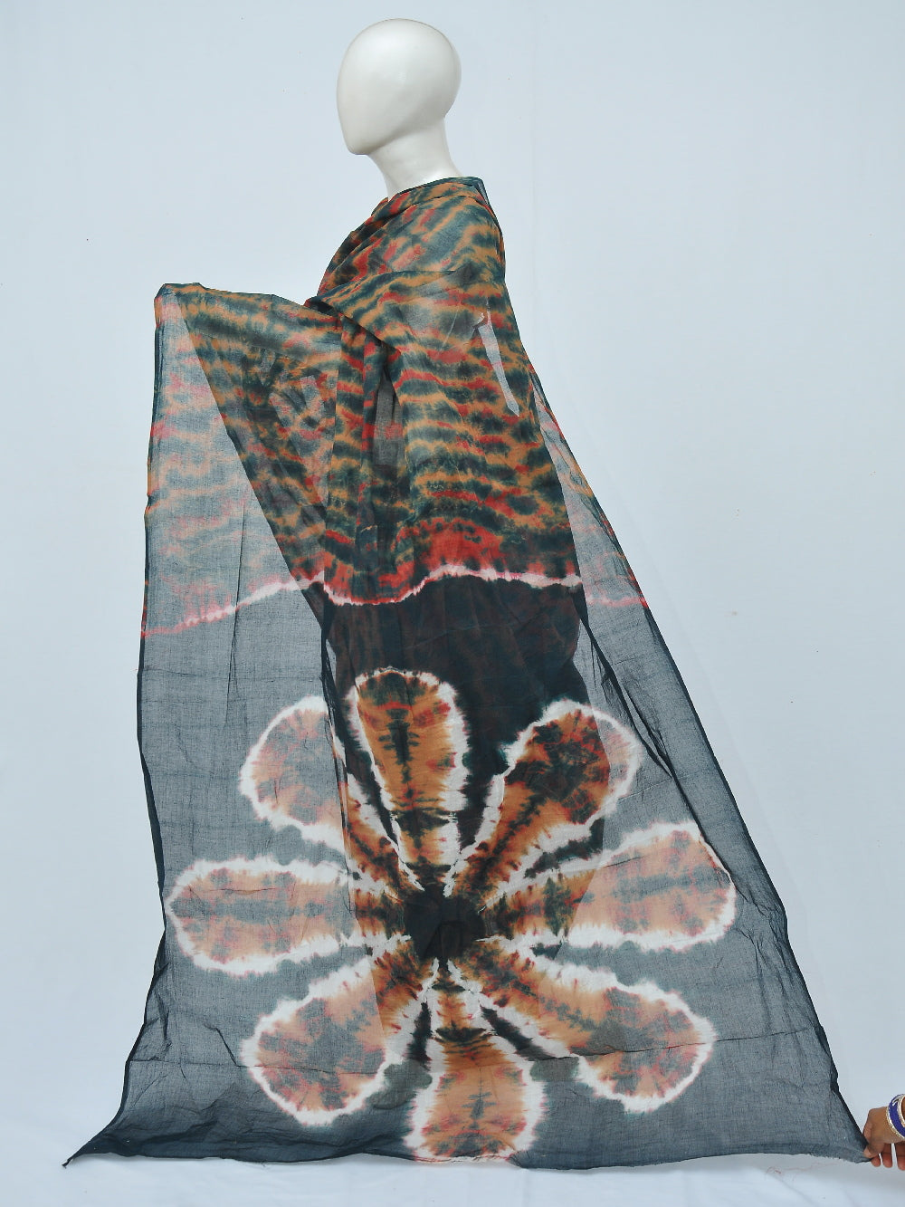 Batik Pure Cotton Saree [D40516016]