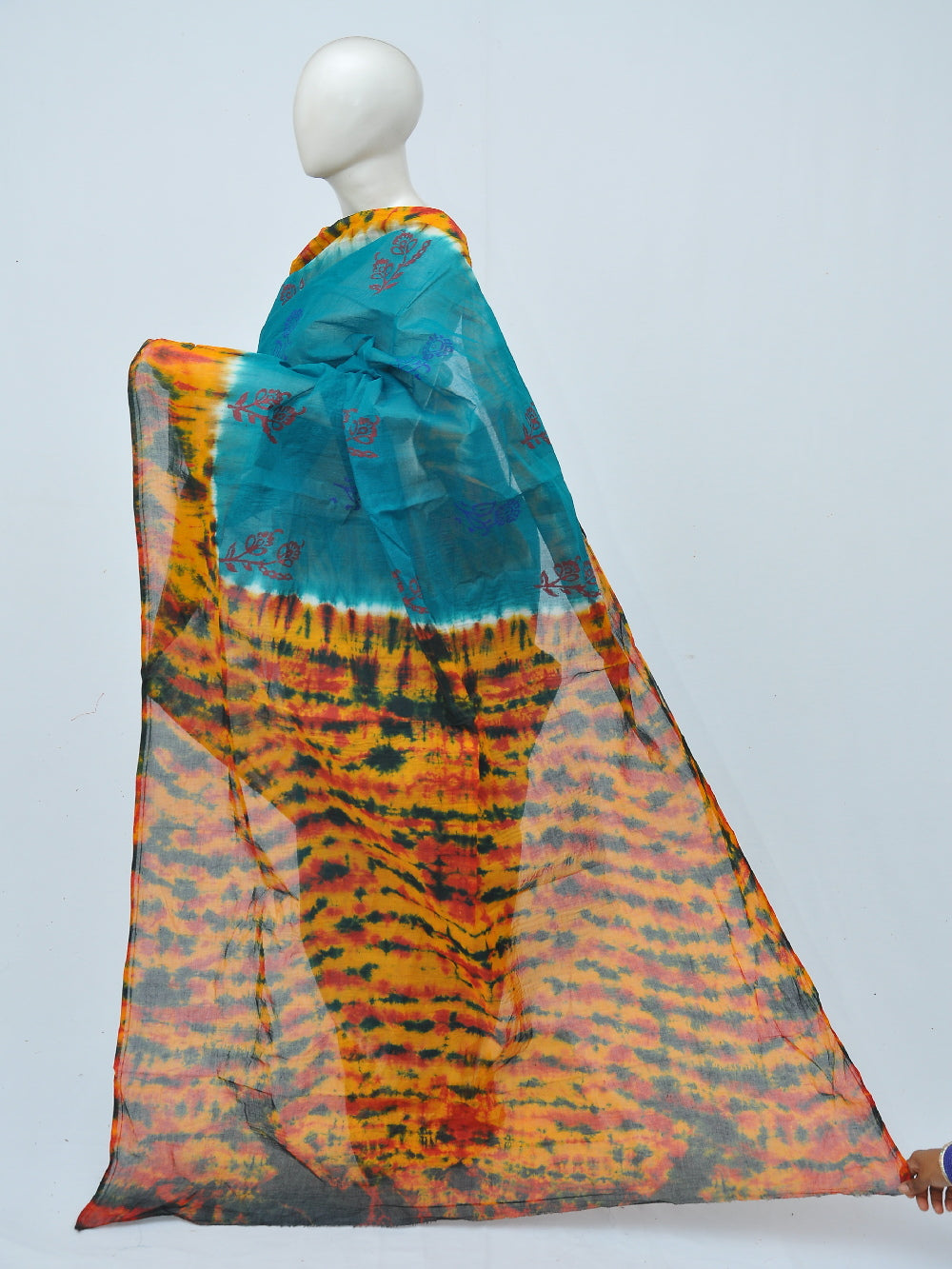 Batik Pure Cotton Saree [D40516024]