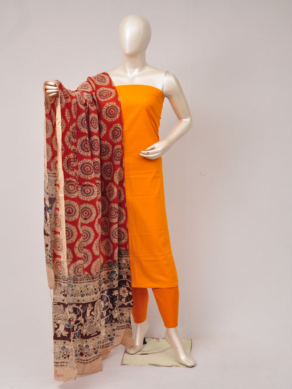 Kalamkari Dupatta Dress Material [D80612407]