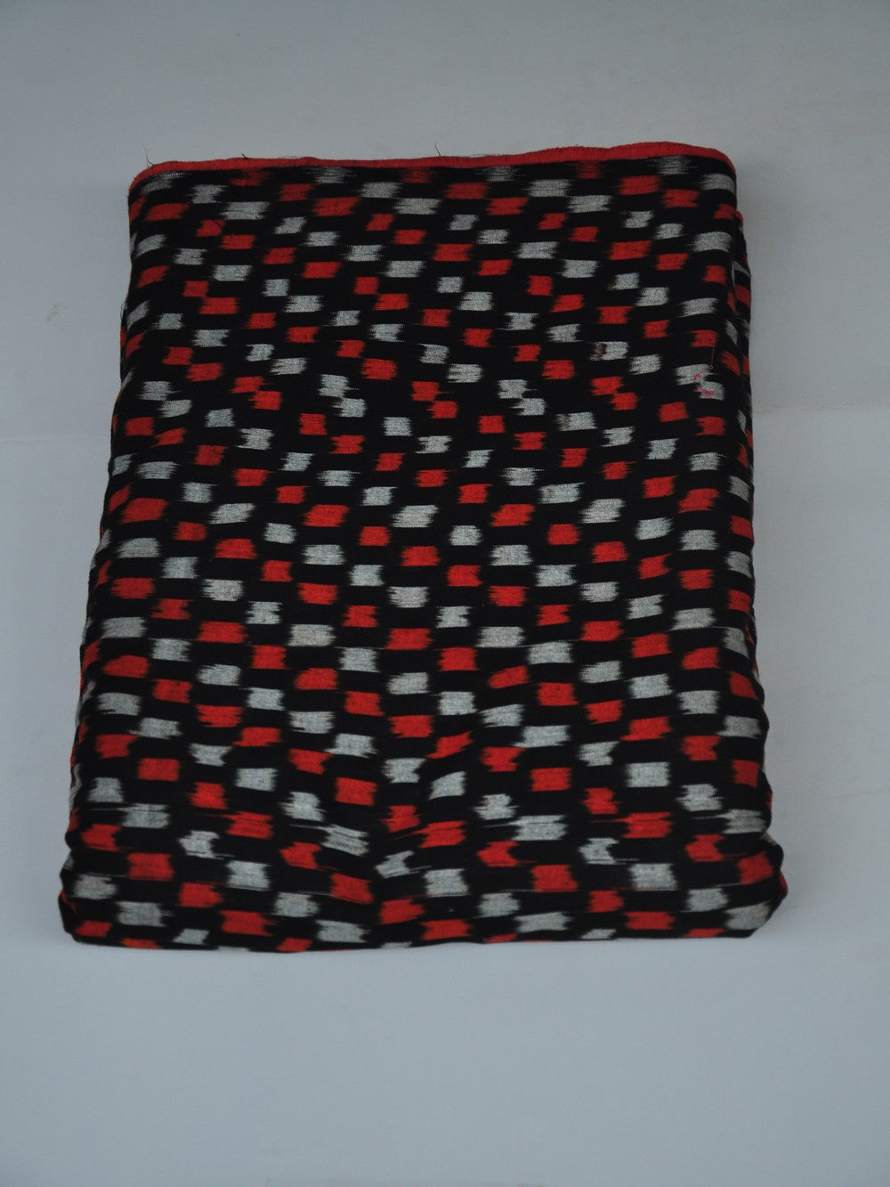 Single Ikkat Running Fabric [D00906075]