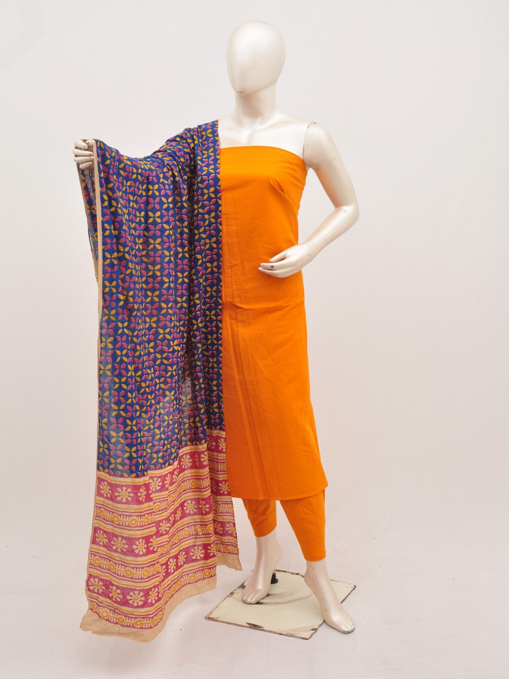Kalamkari Dress Material [D00918152]